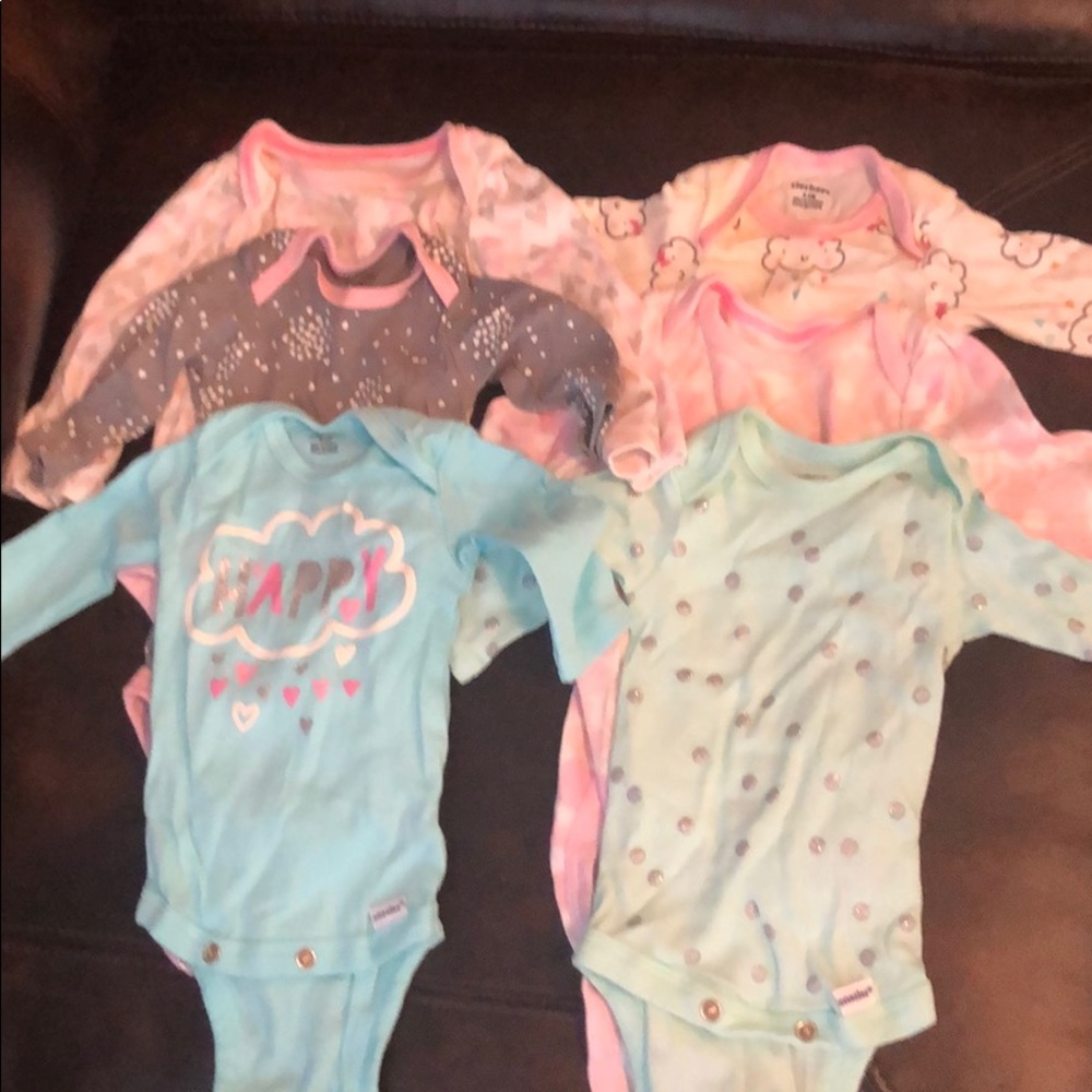 Pack of 6 long sleeve onsies